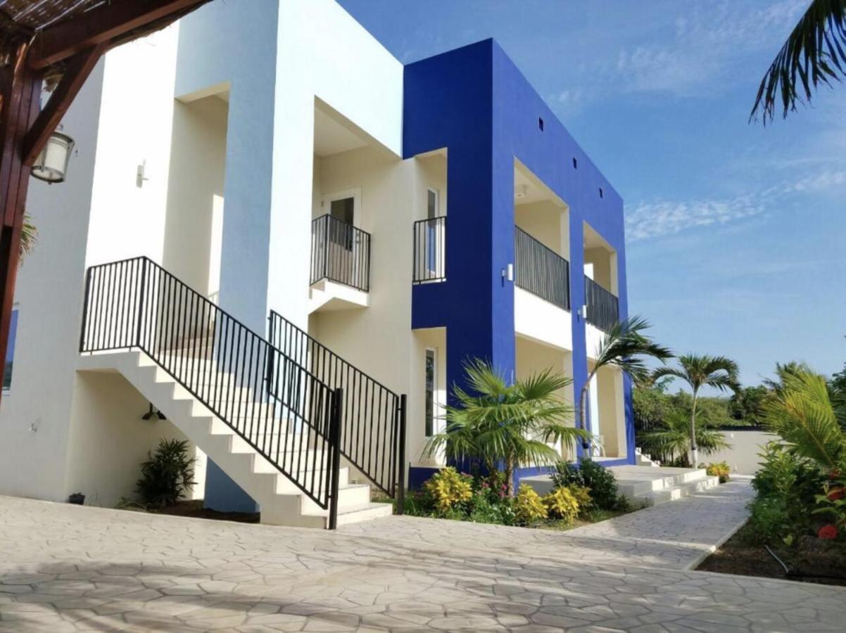 Andira Apartments Вилемстад Екстериор снимка
